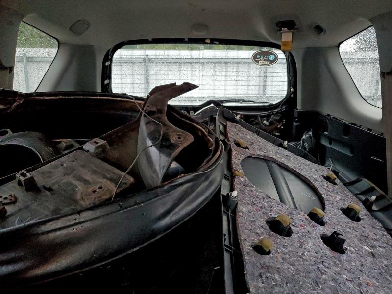 Photo 10 from auction – 2009 TOYOTA RAV4 with VIN JTMBF33V19D002698