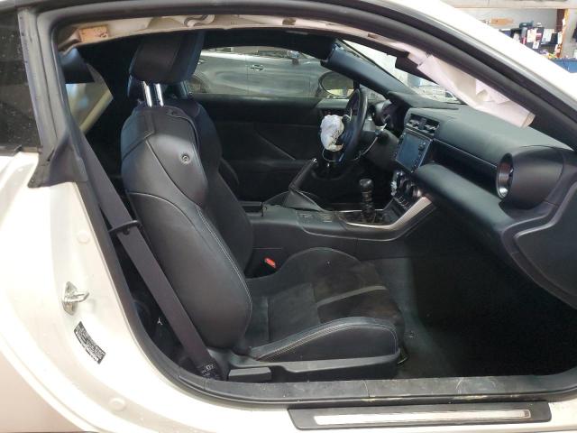 Photo 10 from auction – 2023 TOYOTA GR 86 PREM with VIN JF1ZNBE11P9756745