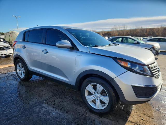 Photo 4 from auction – 2013 KIA SPORTAGE L with VIN KNDPBCA27D7354136