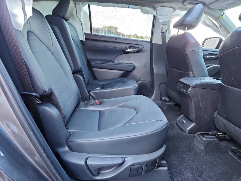 Photo 11 from auction – 2025 TOYOTA HIGHLANDER with VIN 5TDKDRAH5SS555595