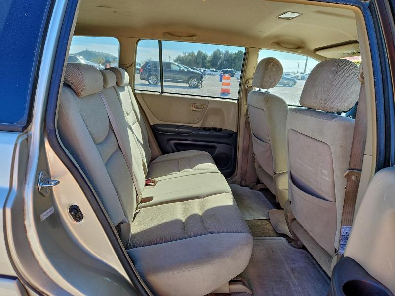 Photo 11 from auction – 2001 TOYOTA HIGHLANDER with VIN JTEGF21AX10018115