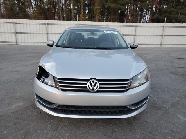 Photo 5 from auction – 2015 VOLKSWAGEN PASSAT S with VIN 1VWAS7A38FC073637