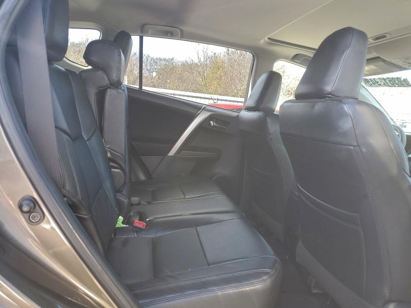 Photo 11 from auction – 2014 TOYOTA RAV4 XLE with VIN JTMWFREV8ED035418