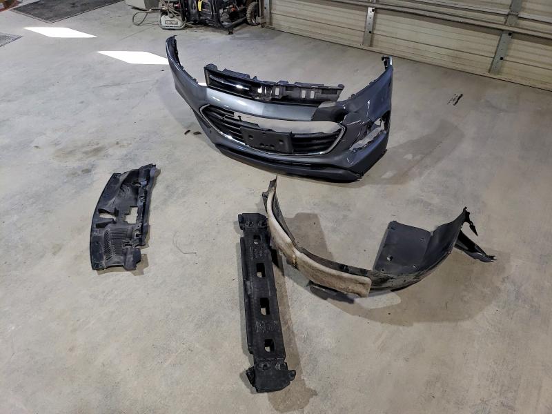 Photo 13 from auction – 2020 CHEVROLET TRAX LS with VIN 3GNCJKSB3LL163146