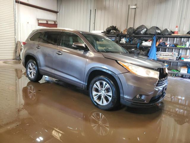 Photo 4 from auction – 2014 TOYOTA HIGHLANDER with VIN 5TDKKRFH5ES022231