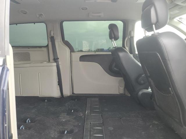 Photo 11 from auction – 2013 CHRYSLER TOWN & COU with VIN 2C4RC1CG7DR681377