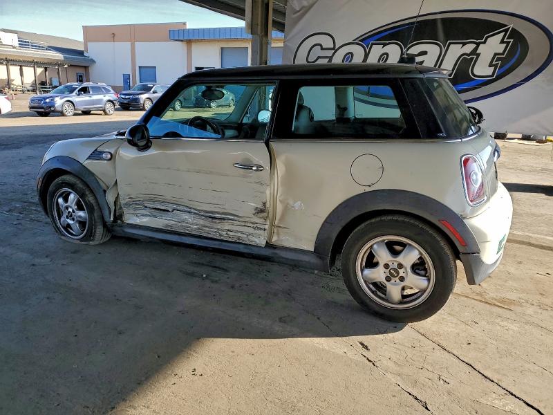 Photo 2 from auction – 2010 MINI COOPER with VIN WMWMF3C57ATZ24604