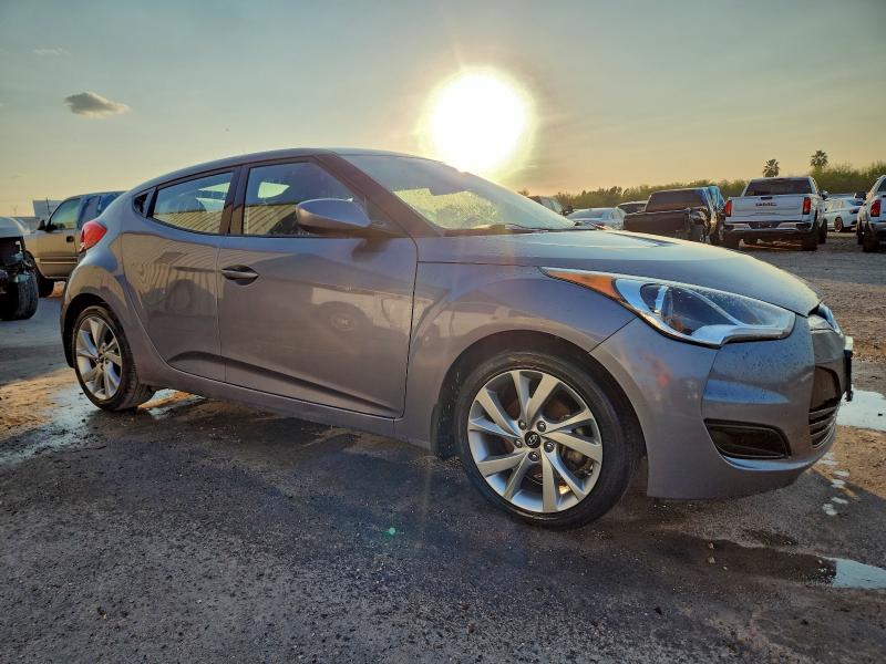 Photo 4 from auction – 2016 HYUNDAI VELOSTER with VIN KMHTC6AD0GU295818