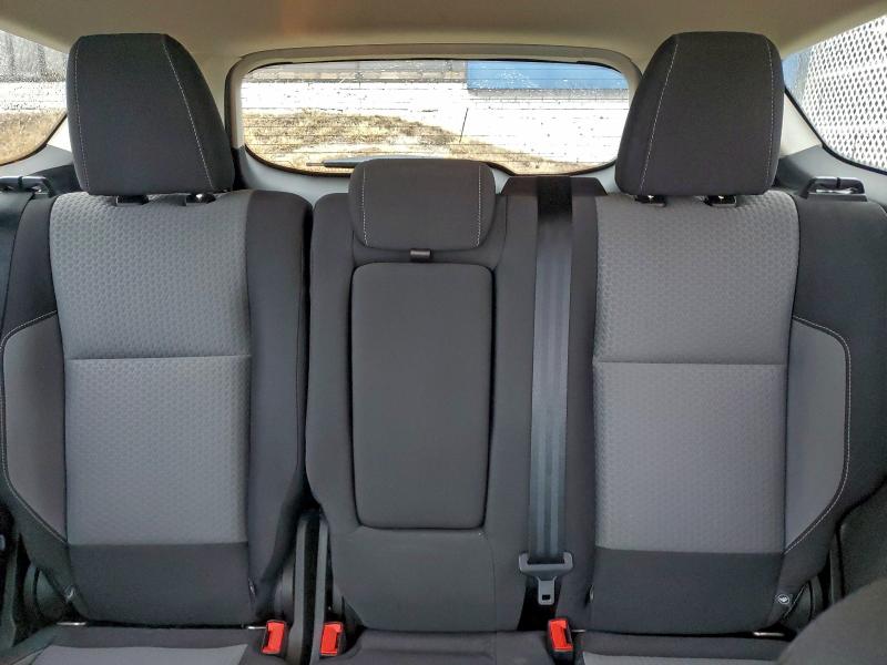 Photo 10 from auction – 2017 FORD ESCAPE SE with VIN 1FMCU0GD5HUD26628