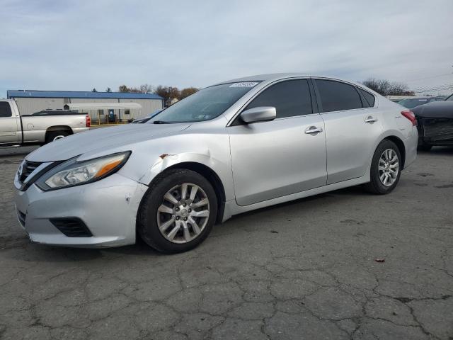 NISSAN ALTIMA 2.5 2018 with VIN 1N4AL3AP1JC120985 - Photo from auction