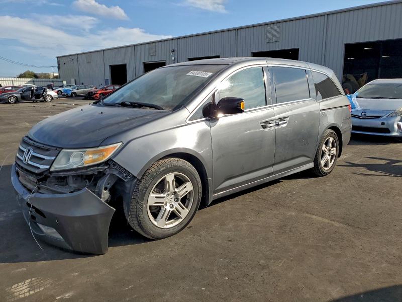 Photo 1 from auction – 2011 HONDA ODYSSEY TO with VIN 5FNRL5H96BB061940