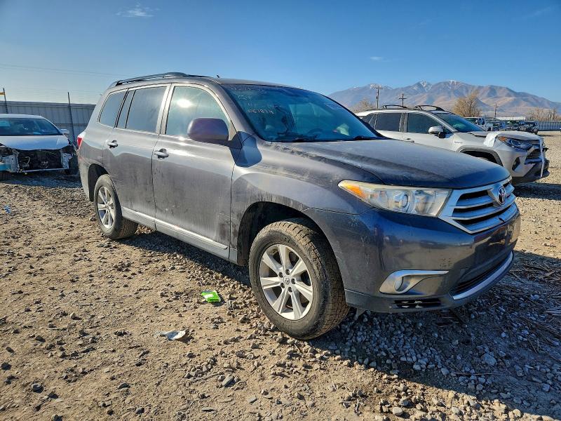 Photo 4 from auction – 2012 TOYOTA HIGHLANDER with VIN 5TDZK3EH8CS061874