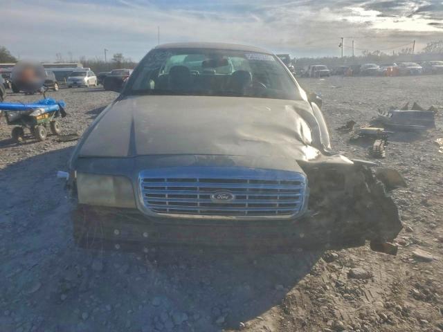 Photo 5 from auction – 2005 FORD CROWN VICT with VIN 2FAFP74W15X131305
