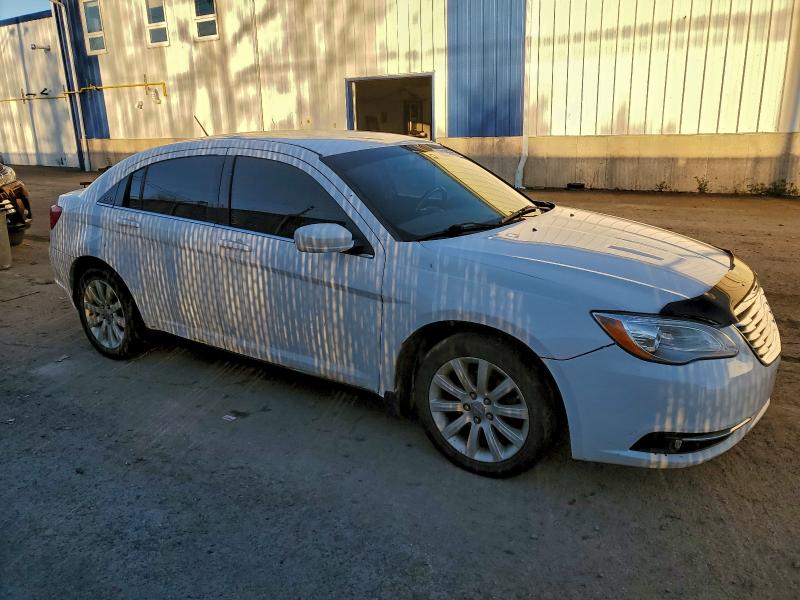 Photo 4 from auction – 2014 CHRYSLER 200 TOURIN with VIN 1C3CCBBB5EN231618