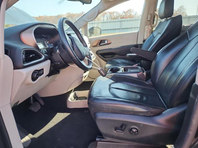 Photo 7 from auction – 2018 CHRYSLER PACIFICA T with VIN 2C4RC1BGXJR114187