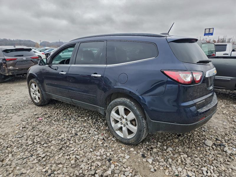 Photo 2 from auction – 2017 CHEVROLET TRAVERSE L with VIN 1GNKRGKD4HJ181897