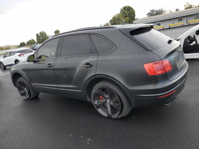 Photo 2 from auction – 2017 BENTLEY BENTAYGA with VIN SJAAC2ZV0HC013011