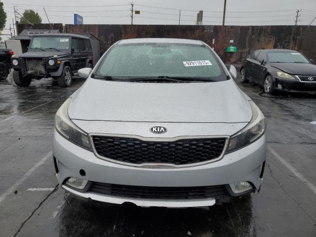 Photo 5 from auction – 2017 KIA FORTE EX with VIN 3KPFL4A82HE112668