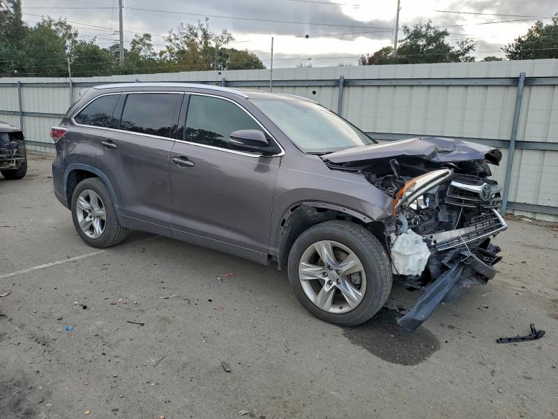 Photo 4 from auction – 2015 TOYOTA HIGHLANDER with VIN 5TDYKRFH9FS115944