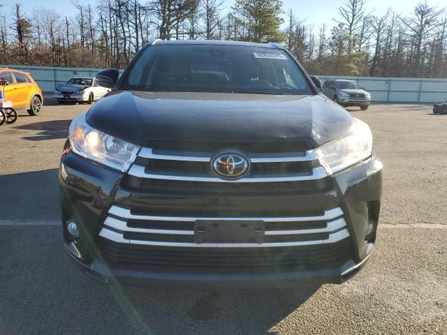 Photo 5 from auction – 2018 TOYOTA HIGHLANDER with VIN 5TDJZRFH8JS538536