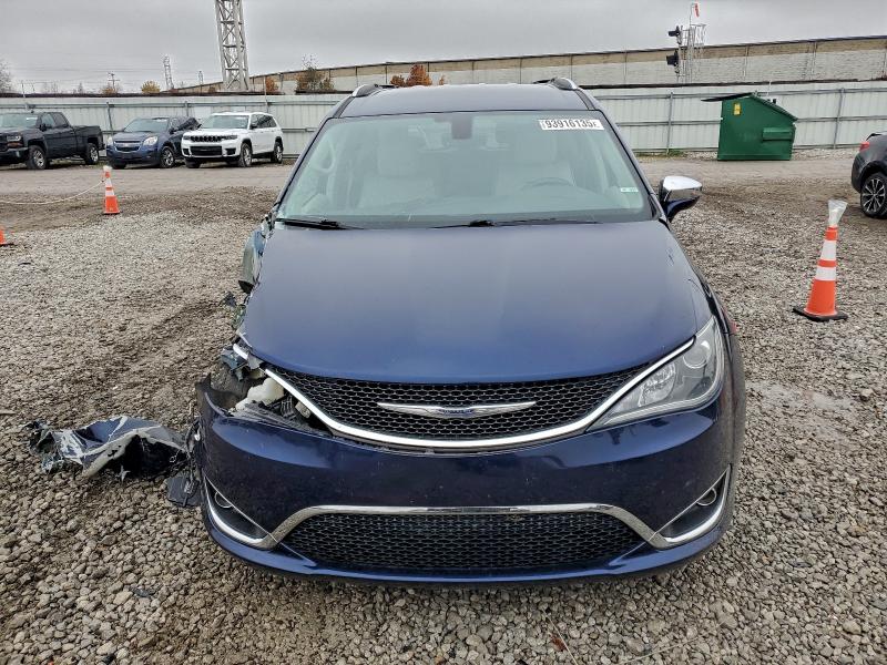 Photo 5 from auction – 2017 CHRYSLER PACIFICA L with VIN 2C4RC1GGXHR614076