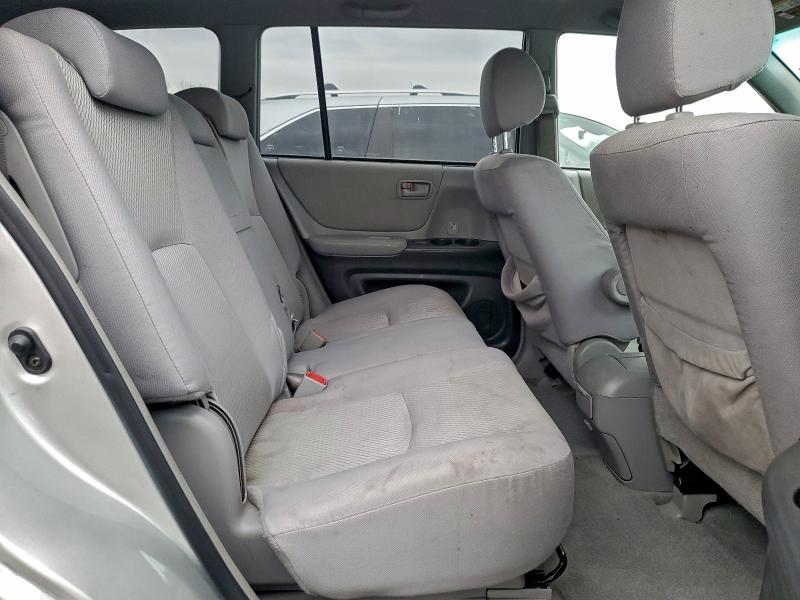 Photo 11 from auction – 2004 TOYOTA HIGHLANDER with VIN JTEDP21A840013855