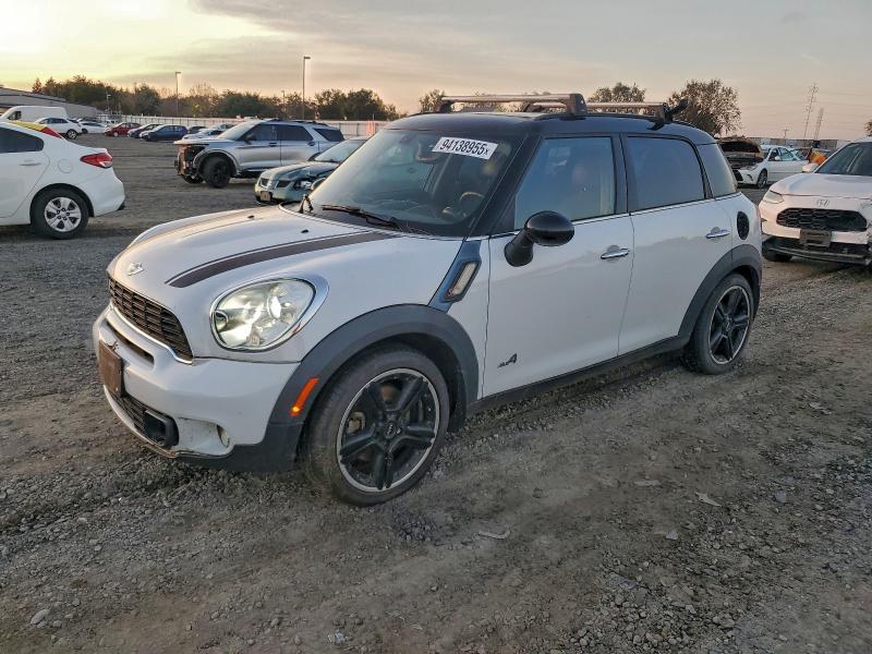 MINI COOPER S C 2012 with VIN WMWZC5C55CWL55926 - Photo from auction