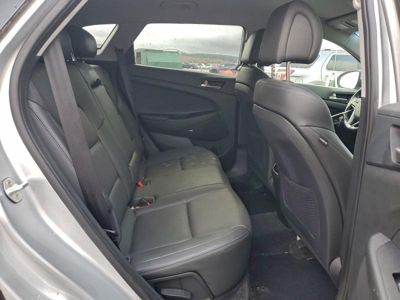 Photo 11 from auction – 2018 HYUNDAI TUCSON VAL with VIN KM8J3CA25JU830590