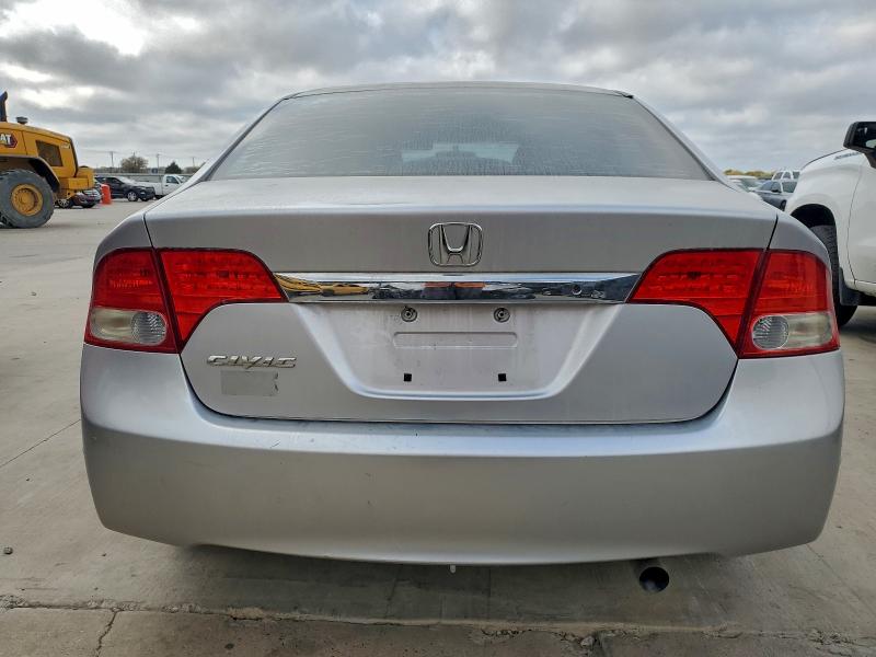 Foto 6 de la subasta – 2010 HONDA CIVIC con VIN 19XFA1F56AE049759