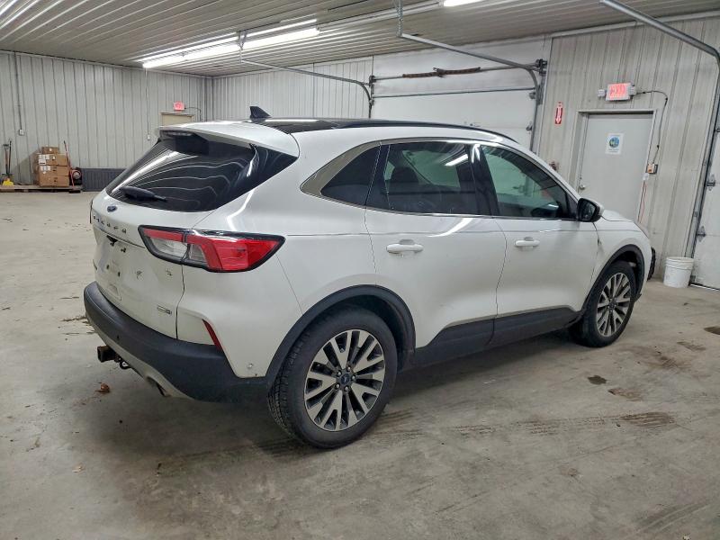 Photo 3 from auction – 2020 FORD ESCAPE TIT with VIN 1FMCU9J92LUB45780