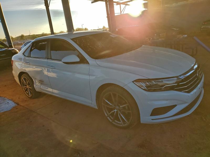 Photo 4 from auction – 2019 VOLKSWAGEN JETTA S with VIN 3VWCB7BU2KM198366