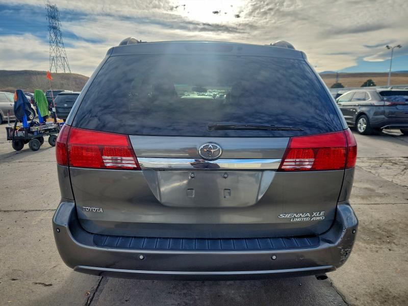 Photo 6 from auction – 2005 TOYOTA SIENNA XLE with VIN 5TDBA22C15S048183