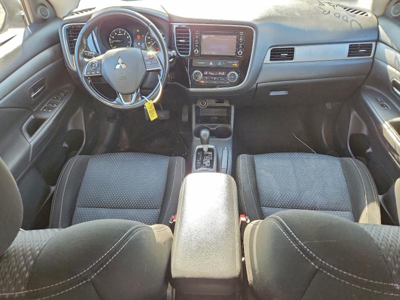 Photo 8 from auction – 2016 MITSUBISHI OUTLANDER with VIN JA4AD3A36GZ051442