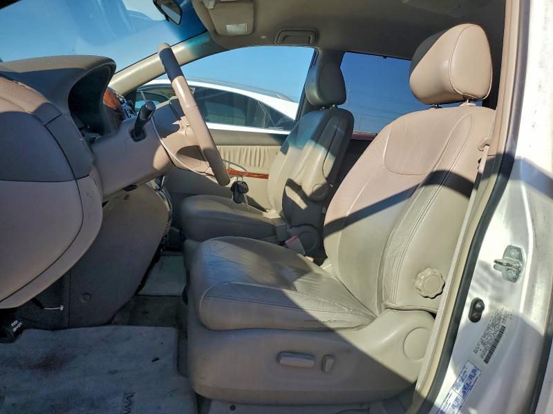 Photo 7 from auction – 2004 TOYOTA SIENNA with VIN 5TDZA22C84S109719