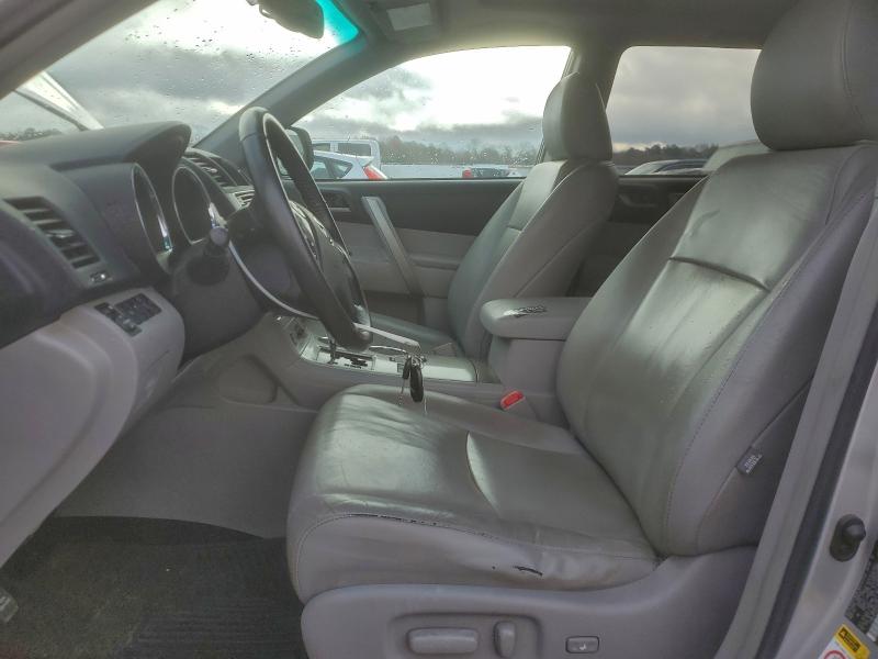 Photo 7 from auction – 2013 TOYOTA HIGHLANDER with VIN 5TDBK3EH3DS231383