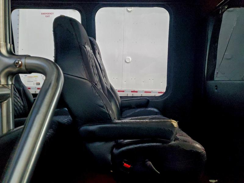 Photo 11 from auction – 2015 FORD ECONOLINE with VIN 1FDWE3FL2FDA23100