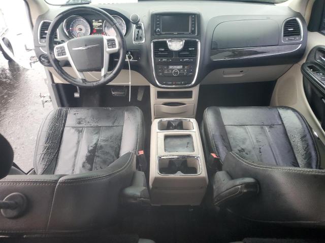 Photo 8 from auction – 2016 CHRYSLER TOWN & COU with VIN 2C4RC1BG7GR165395