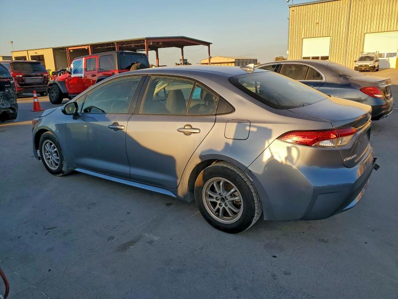 Photo 2 from auction – 2022 TOYOTA COROLLA LE with VIN JTDEAMDE6NJ055053