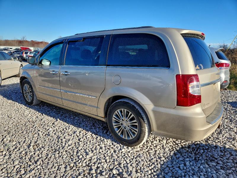 Photo 2 from auction – 2013 CHRYSLER TOWN & COU with VIN 2C4RC1CG2DR589626