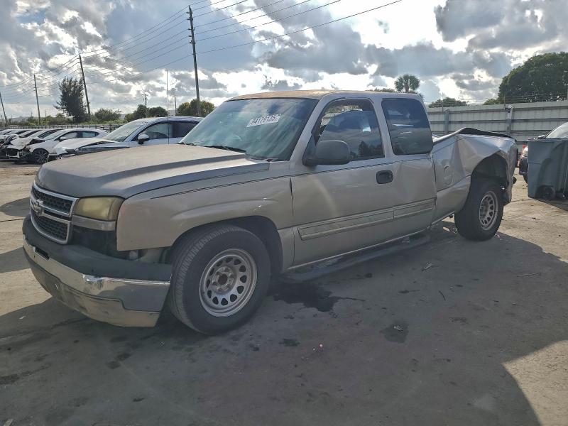 CHEVROLET SILVERADO 2004 with VIN 1GCEC19V54Z203551 - Photo from auction