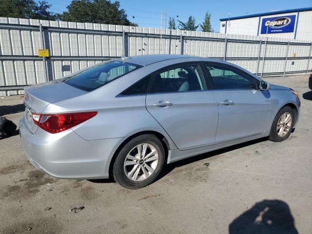 Photo 3 from auction – 2013 HYUNDAI SONATA GLS with VIN 5NPEB4AC0DH779084