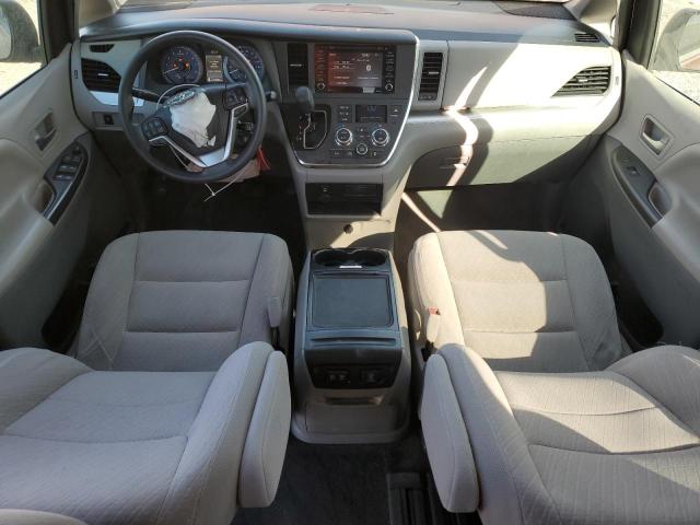 Photo 8 from auction – 2018 TOYOTA SIENNA LE with VIN 5TDKZ3DC5JS947442