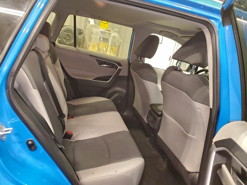 Photo 11 from auction – 2020 TOYOTA RAV4 XLE with VIN 2T3P1RFV2LC137364