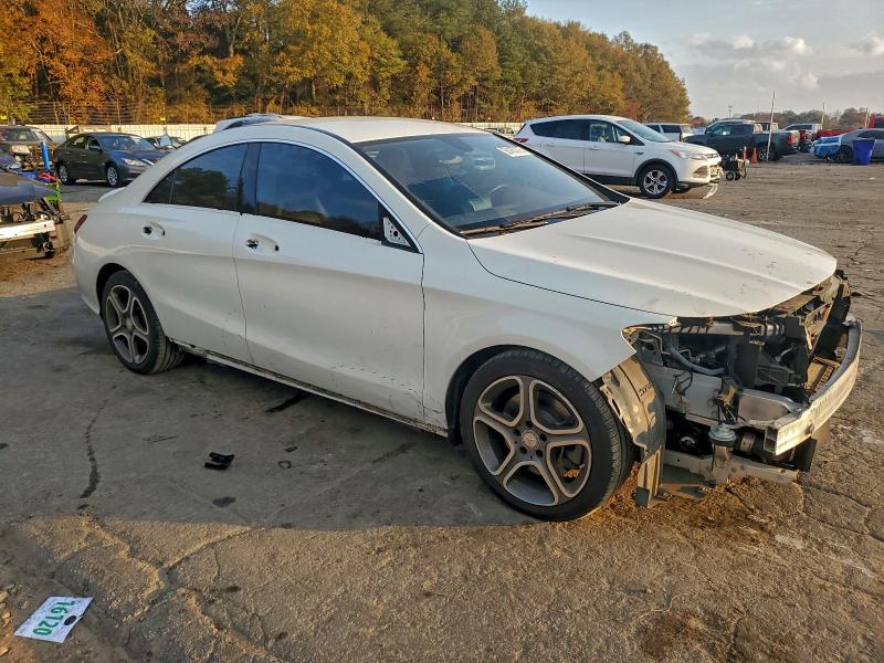 Photo 4 from auction – 2014 MERCEDES-BENZ CLA 250 with VIN WDDSJ4EB0EN115754