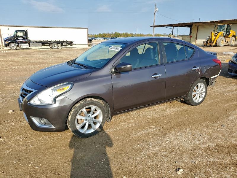 NISSAN VERSA S 2015 with VIN 3N1CN7AP8FL818660 - Photo from auction
