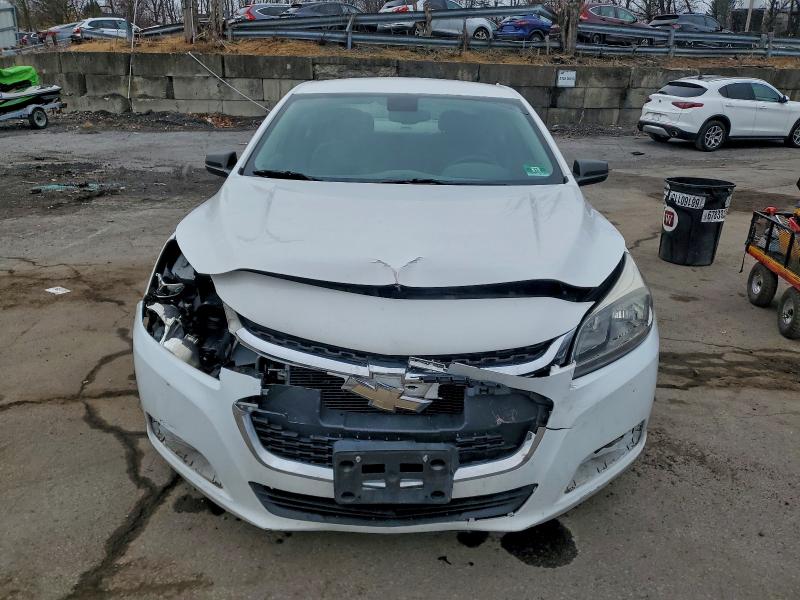 Photo 5 from auction – 2016 CHEVROLET MALIBU LIM with VIN 1G11B5SA2GF116785