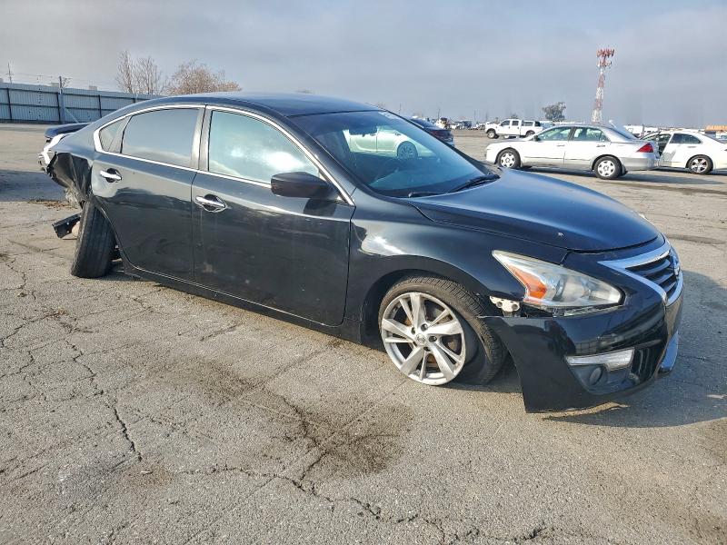 Photo 4 from auction – 2015 NISSAN ALTIMA with VIN 1N4AL3APXFC249279