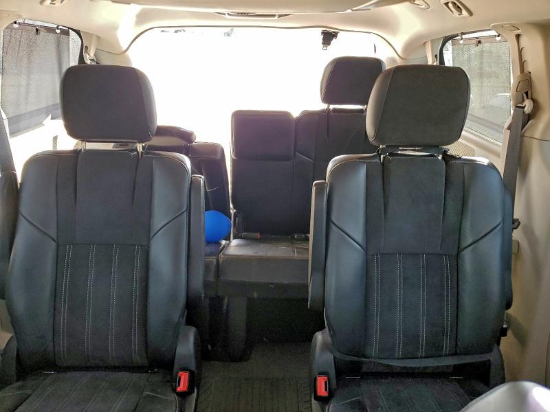 Photo 10 from auction – 2014 CHRYSLER TOWN & COU with VIN 2C4RC1CG3ER275100