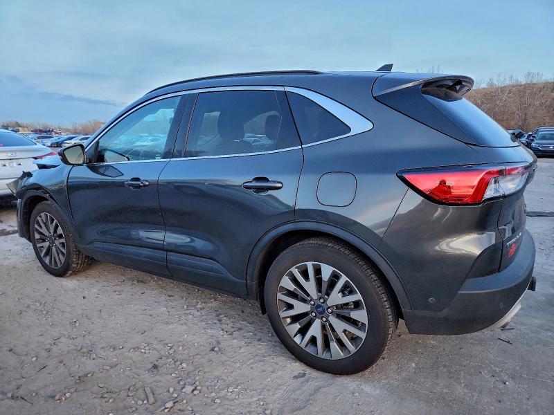 Photo 2 from auction – 2020 FORD ESCAPE with VIN 1FMCU9J98LUC51389