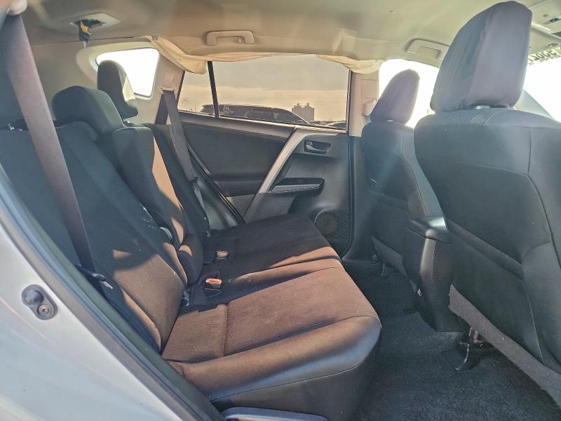 Photo 11 from auction – 2017 TOYOTA RAV4 LE with VIN 2T3ZFREV2HW399788